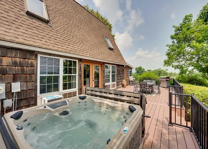 Rural Dutch Country Retreat - Private Hot Tub