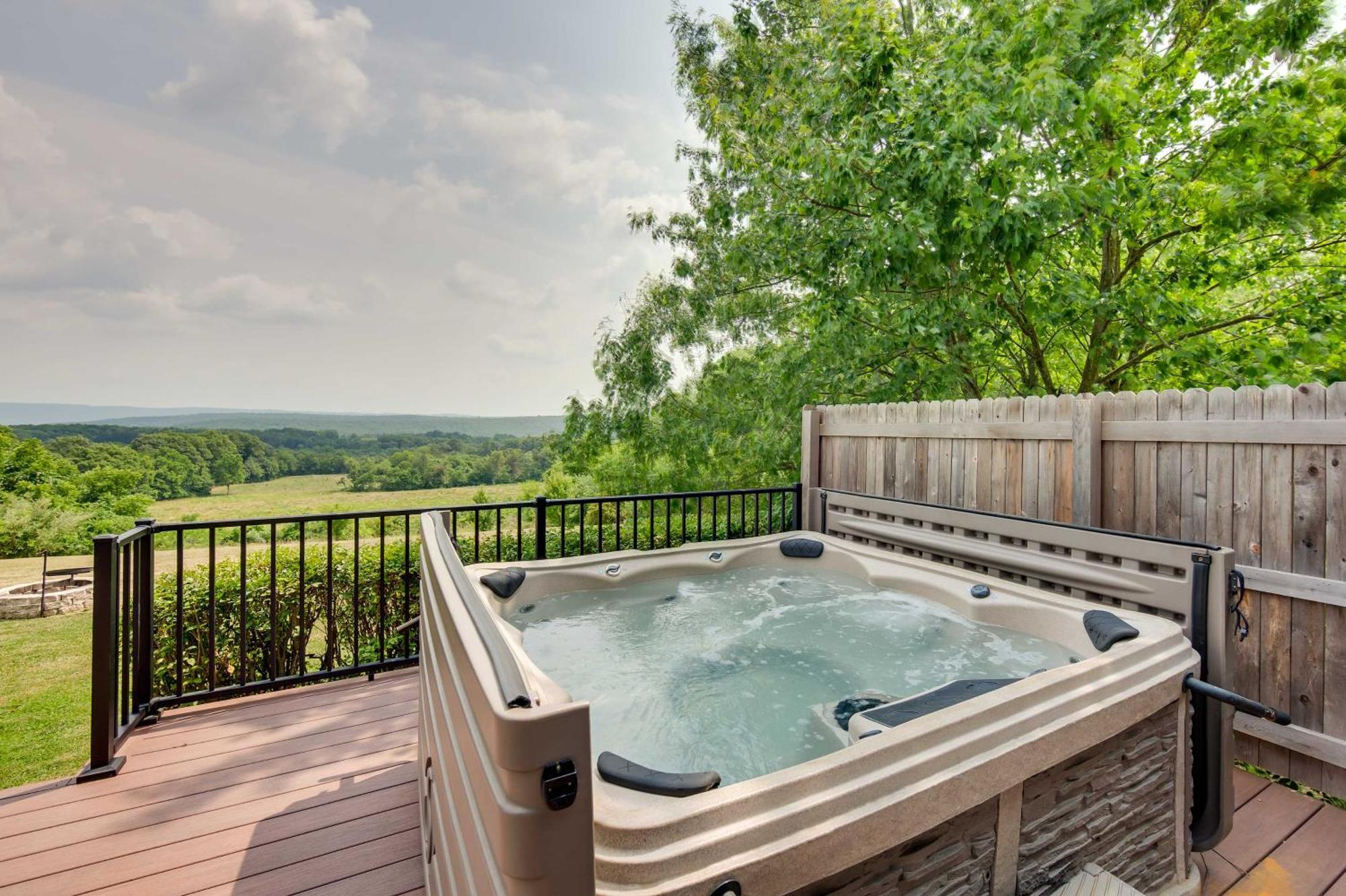 Rural Dutch Country Retreat - Private Hot Tub Holiday home *